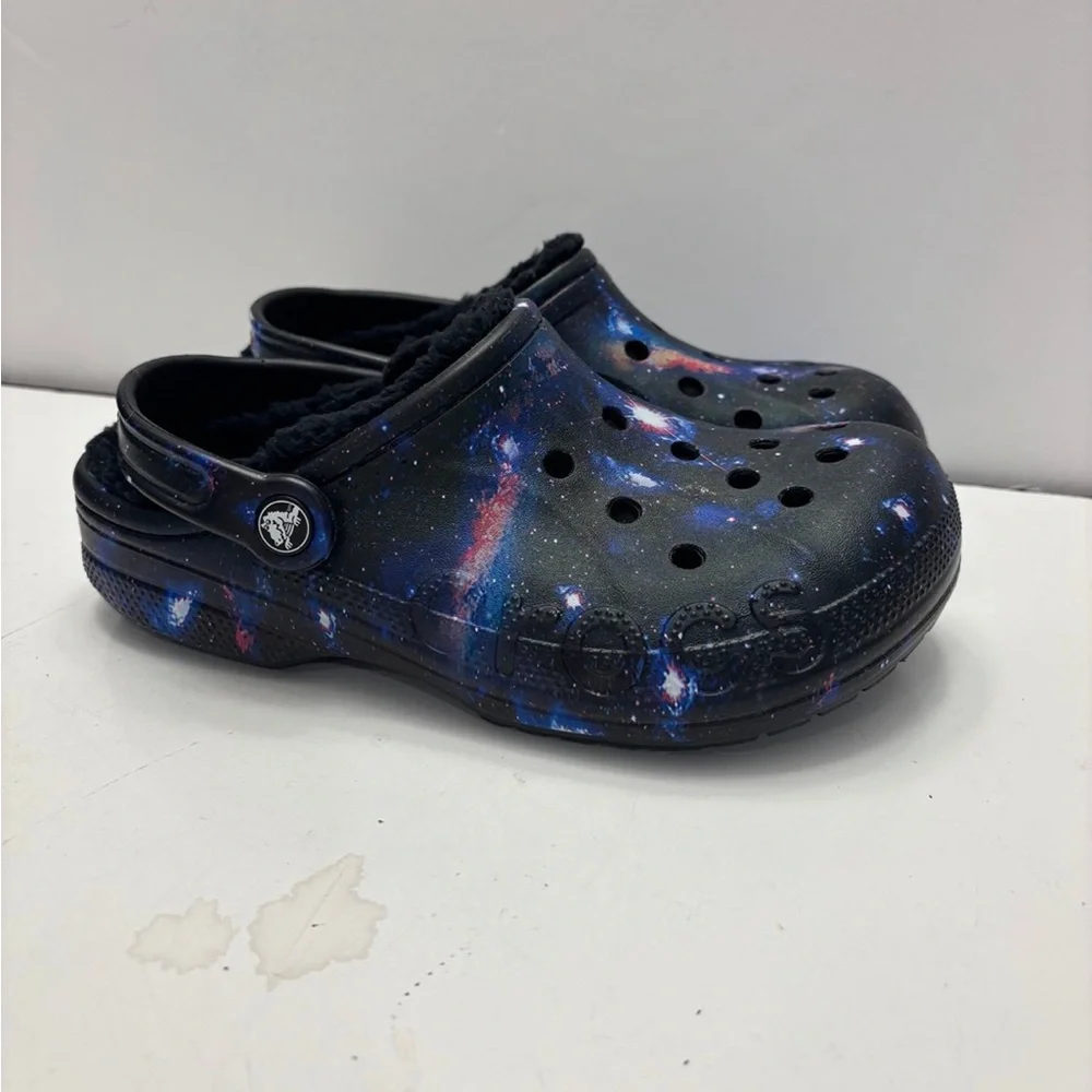 Crocs Men's and Women's Unisex Baya Lined Clogs   Men’s size 5, women’s size 7